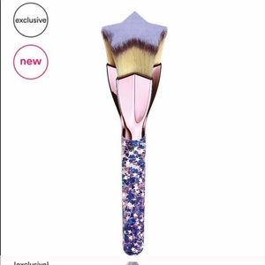 New It Cosmetics You’re a star Foundation Brush